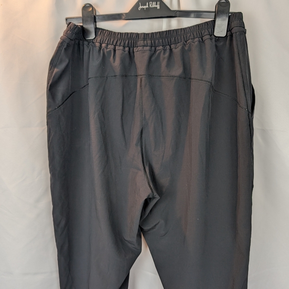 Lululemon Final Play Crop *23" size 12 in EUC - Picture 6 of 9